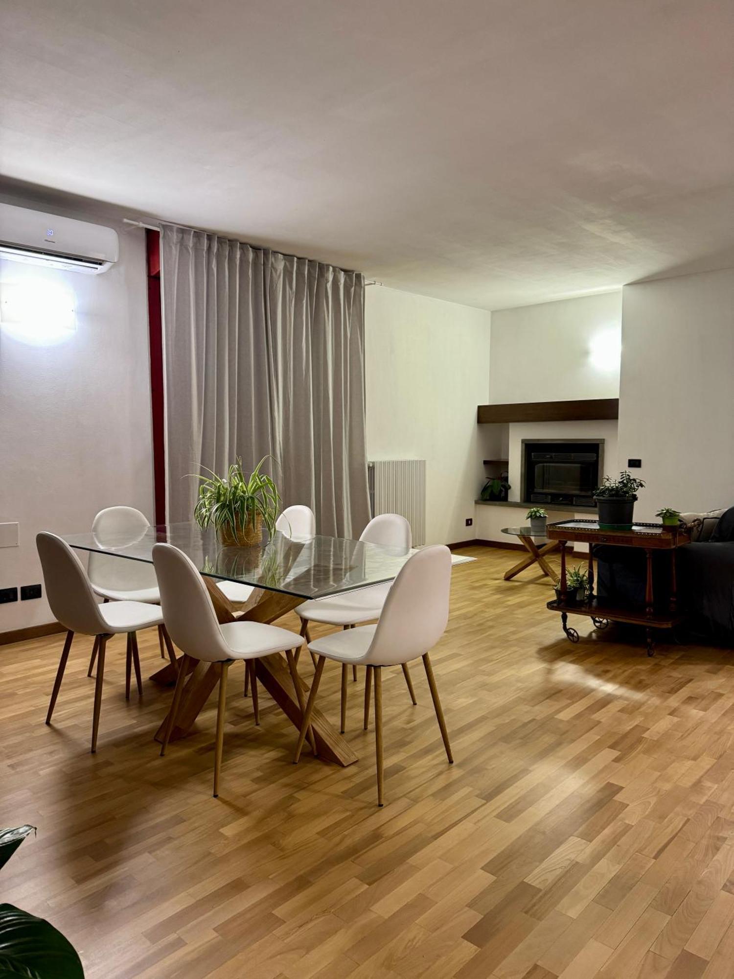 L'Armadio Di Narnia Bed & Breakfast Alzano Lombardo Екстериор снимка